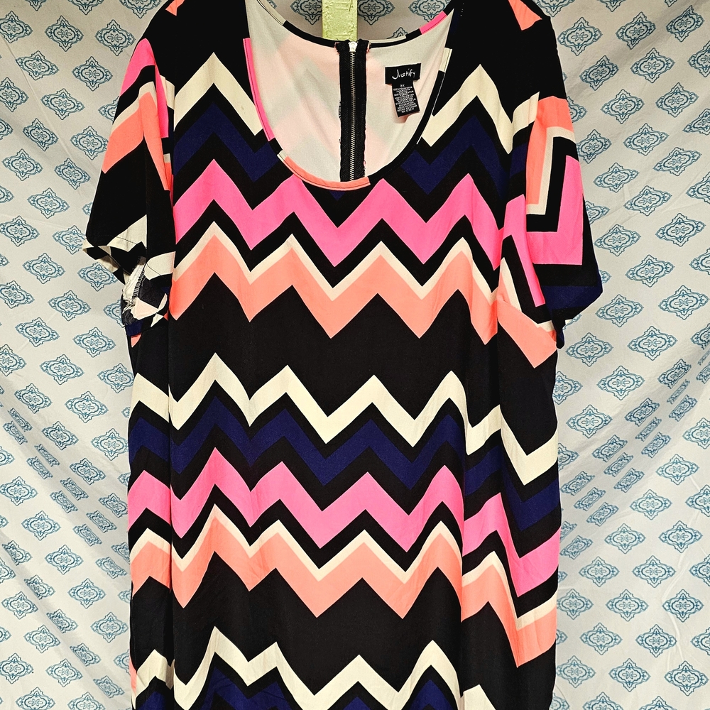 Justify Pink and Black Graphic Midi Dress